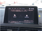【タッチスクリーン】車の設定やオーディオシステムの操作などが行えます。