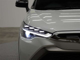 シャープな目つきが印象的!明るく省電力なLEDヘッドランプ装備