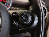 ミニ独特のゴーカートフィーリングと呼ばれる軽快なハンドリングはAT車、MT車のどちらでも楽しめます。