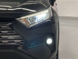 省エネかつ長寿命のLEDライト装備。先進的な印象と実用性を兼ね備えています。