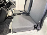 ☆車内の隅々まで徹底クリーニング!目に見えない汚れも落とします!除菌ウイルス除去・消臭でお子様にも安心!