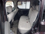 清潔で広々した座席です!是非、現車を見て体感してみてください。