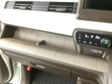 豊富に在庫を取り揃えています!軽自動車からミニバン、セダン、SUV、話題のハイブリッド車など続々入荷しております♪