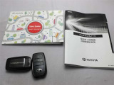 取説・メンテナンスノート・スマートキーの3点セットです。