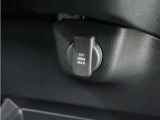 ◆12V電源ソケット◆スマートフォンの充電等にも便利な電源ソケット!使いやすい場所に装備されています。