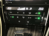 「オートエアコン」が付いています。1年中快適な室内を提供!車内温度を設定すると、風量を自動で調節してくれます。