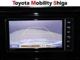 バックモニター搭載で車庫入れ安心!バック中の死角部分がモニターに映し出されるので安全性もアップ!