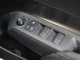 パワーウインドウを装備しております!後席ウインドゥの閉め忘れも運転席で解決できます♪