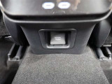 非常時やキャンプなどに役立つAC100Vコンセント付きです。