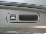 ◆パワーテールゲート◆キーや運転席のボタン、ハンズフリー機能など多彩なアクセスで自動開閉できます。