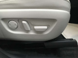 シートメモリー機能付きの運転席パワーシート