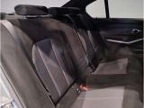 【エアバック】BMWのエアバックやその他の安全装備は、互いに補完しあう事で徹底した安全性を貫きます。万一の事故の際にそれぞれ最適な保護を提供してくれます!