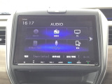 ドライブの必需品。見やすい・使いやすいHonda純正のメモリーナビを搭載しています。