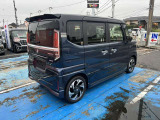 予防安全装置のブレーキサポート搭載☆カメラで前方の歩行者や車を検知!夜間の歩行者も検知できるので安心☆安心・安全のカーライフを過ごす為に欠かせない装備の一つです。是非ともご検討ください。