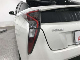 LEDテールライトです。省電力、高輝度のLEDは明るく照らすので夜間運転時の視認性を高めます。スタイリッシュな見た目で細かいところもこだわりたいあなたに!