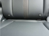 ◆ISOFIX◆シートベルトいらずでチャイルドシートと固定金具を連結するだけでガッチリ固定できます。