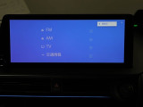 ディスプレイオーディオを装備。スマホとクルマをつなぐことで、これまでのナビに加えて、色々なサービスが楽しめます。