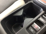 当店での販売車両は、車検整備はもちろん、車検残ありの車両でも点検整備をしっかり終わらせてからお客様へ引き渡し致しますので、安心してご購入いただけます♪
