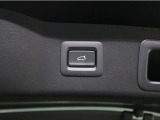 各種装備ございますので是非一度ご来店いただいて現車のご確認お願いいたします。