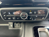 シートヒーター完備されているお車です。冬場の運転でも快適にお乗りいただくことができます。