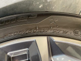 BMWならではの卓越した走りを支えるホイールと足回りです!日本車の走りに慣れている方にもぜひ体感して頂きたいほど、高いレベルでまとまっています!