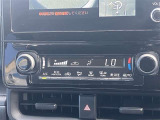 オートエアコンは、気温を設定すれば自動調整。車内をいつでも快適空間にしてくれます♪