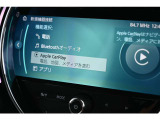 もはやMINI標準搭載とも言える、デザインアイコンの一つでもあるカーナビは各種設定から情報、マルチメディアまで、可愛らしい見てくれで多機能な装備の一つです。