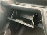 延長保証につきましてはお求めいただく車両によって保証料が異なりますので、当店スタッフまでお気軽にお問い合わせくださいませ。