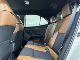 ゆとりある広々とした車内空間は、ドライブを始め買い物やレジャーなど、幅広く活躍します。一人でもみんなとでもお出かけを楽しみましょう!