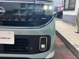 LEDヘッドライトで暗い夜道も明るく照らします。そのうえ省電力です。