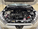 トヨタ中古車「まるごとクリーニング」施工済。エンジンルームを専用洗剤で洗浄!高圧&スチーム洗浄も行います。樹脂部分も艶出し剤でピカピカです☆☆