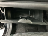 専門業者にて内外装のクリーニングを実施しております!