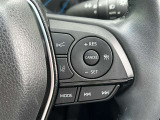 レーダークルーズコントロール(全車速追従機能付)付きです。車速に応じて追従支援してくれるので、ロングドライブも快適です。詳細は販売店スタッフまでおたずねください。