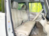 運転席シート廻りは使用感も少なく、良好な状態となっています。丁寧に使われていたことがよくわかりますね。