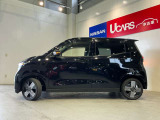 日産ディーラーならではの経験豊富な整備士が、お渡し前にきっちりと車検整備をさせていただいております。またお渡し後1ヶ月もしくは1000kmで、無料の点検整備を実施させていただきます。