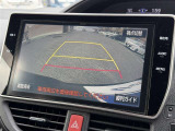 バックガイドモニターで、後方を確認しながら安心して駐車することができます。運転初心者も熟練者も必須の機能ですよ!
