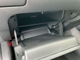 収納もバッチリ!小物が散乱しがちな車内もスッキリさせる事ができますね♪