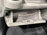実用的な収納が、車内の各所にあります♪