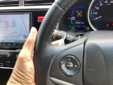マニュアル車のような感覚で、ワインディングロードでも車を操れるパドルシフト付きです。長い下り坂でのエンジンブレーキや、高速道路の合流の際の加速も思いのままに操ることができ楽しめます