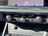 ●スイッチ類・ダイヤル類など細部までこだわりを感じ取れるインテリアです。Audiでは触感開発チームがございます。クリック感は操作する喜びを感じていただけます。