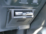 今の時代には必需品とも言えるETC。搭載車しか入れないスマートICも使えます。スムーズに、そして気軽に高速道路が使えますよ!ETC割も見逃せません!