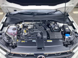 4気筒/2気筒可変機能(ACT)付き1.5L直噴ターボのTSI Evoエンジンを搭載。低速トルクが太く、スムースかつパワフルな加速が魅力です。