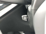 車両の詳細、ご質問につきましては、営業スタッフまでお気軽にご連絡下さいませ。遠方のお客様には実車の詳細動画送信も承ります。お問合せをお待ち致しております。