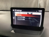 Apple Carplay・Android Auto対応!マツダ コネクト(コマンダーコントロール)でスマートフォンを操作して、通話、音楽を聴いたり、マップで目的地を調べることができます。