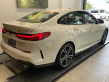 安心のBMW認定中古車は100項目の箇所を徹底的にチェック致します。機械的な箇所や電気系、コンピューターなどをご納車前に点検し、交換基準に達した部品は全て新品に修理返品した後にご納車致します。