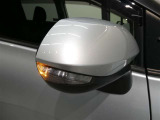 U-Carの販売だけでなく自動車保険、携帯電話の販売も行っております。