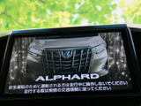 高機能なナビゲーションシステムを搭載。目的地設定もスムーズに行え、快適なドライブをサポートします。