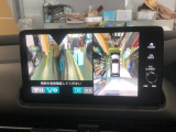 【マルチビューカメラシステム】クルマを上空から見下ろしたような映像が表示されます!さらに駐車がしやすくなります♪