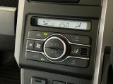 【オートエアコン】AUTOボタンを押してお好みの温度を設定!快適な室温でドライブをお楽しみいただけます♪
