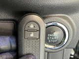 品質へのこだわり!フロアマットやシートなど車内をキレイに清掃し、ニオイや汚れなどを徹底的にクリーニングしてもらっております。室内はピカピカです☆